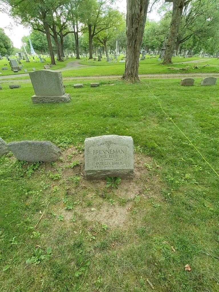 Neil Ellis Brenneman's grave. Photo 1