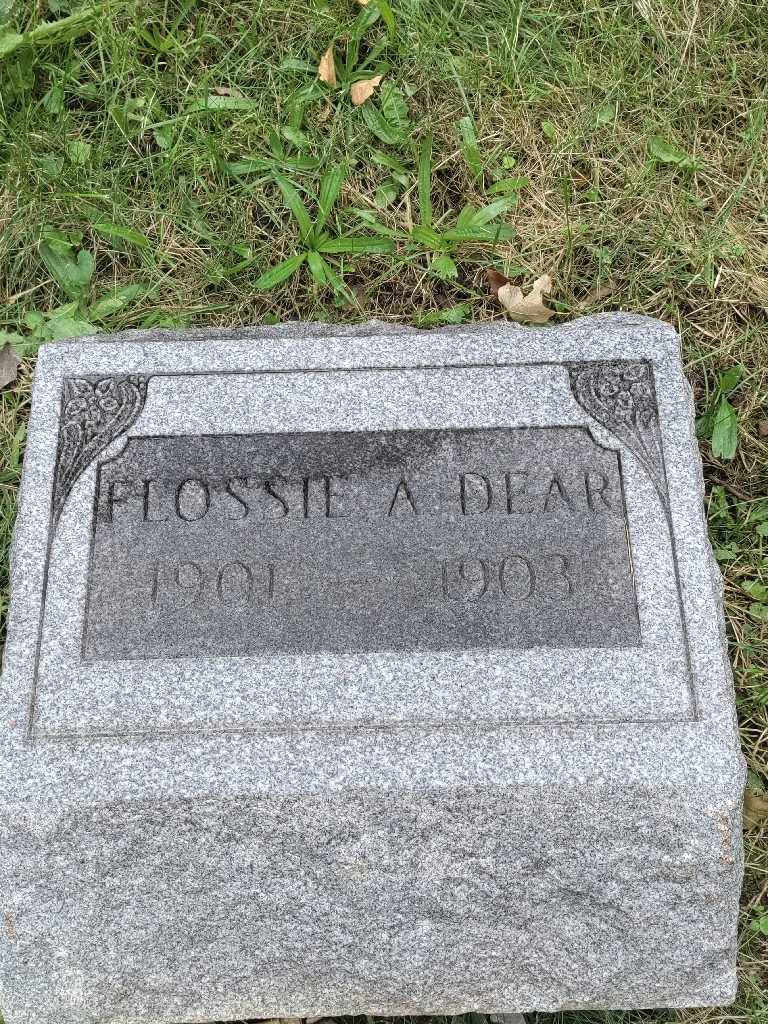 Flossie A. Dear's grave. Photo 3