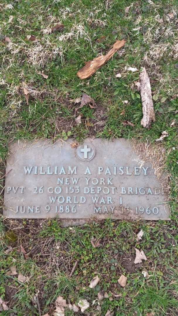 William A. Paisley's grave. Photo 18