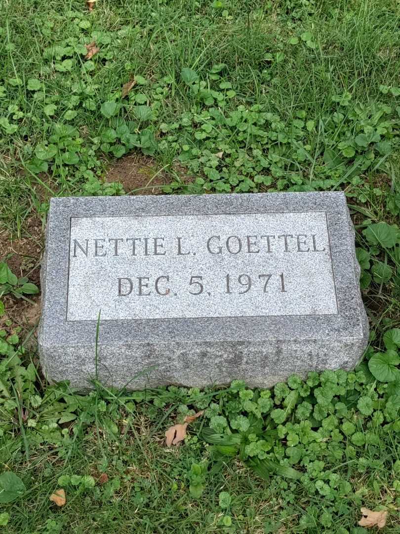 Nettie L. Goettel's grave. Photo 4