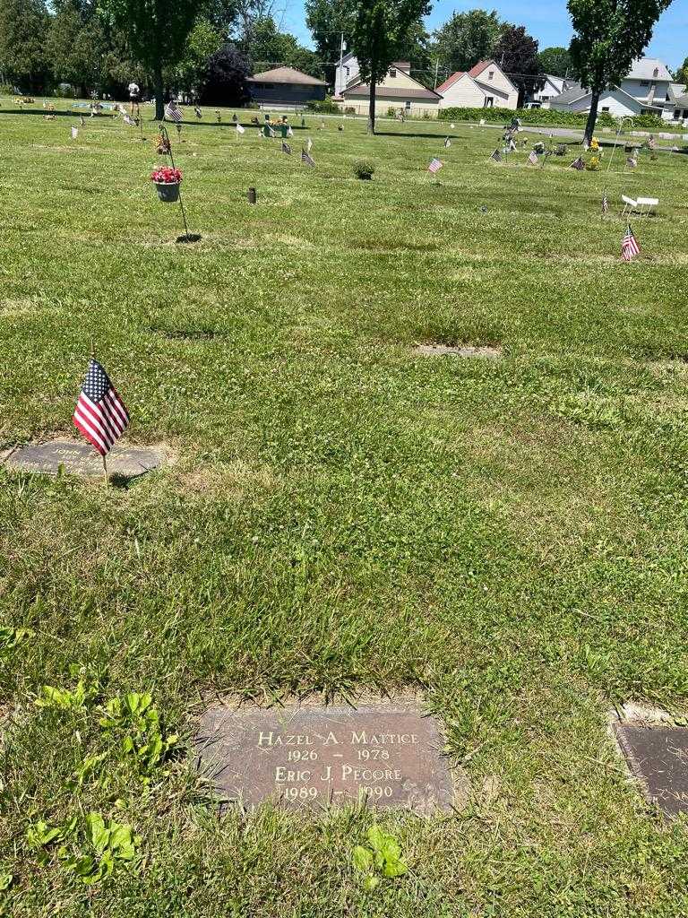 Hazel A. Mattice's grave. Photo 2