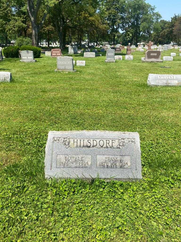 Bertha E. Hilsdorf's grave. Photo 2