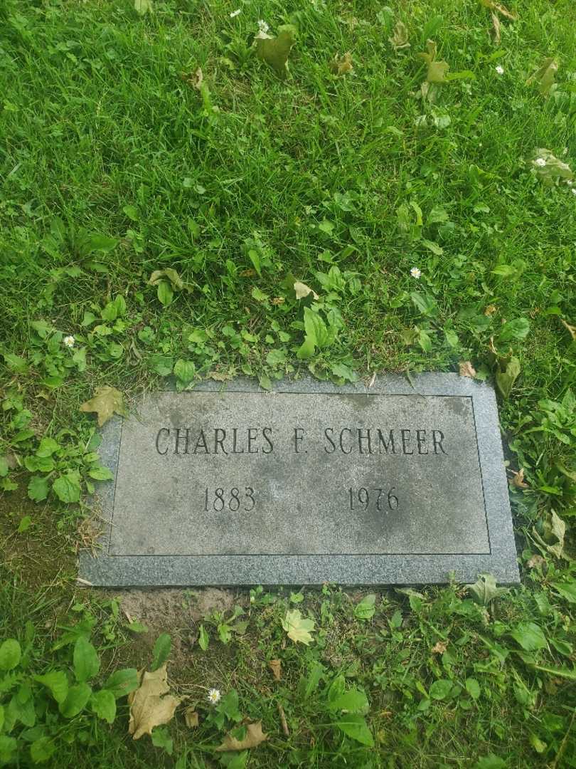 Charles F. Schmeer's grave. Photo 4