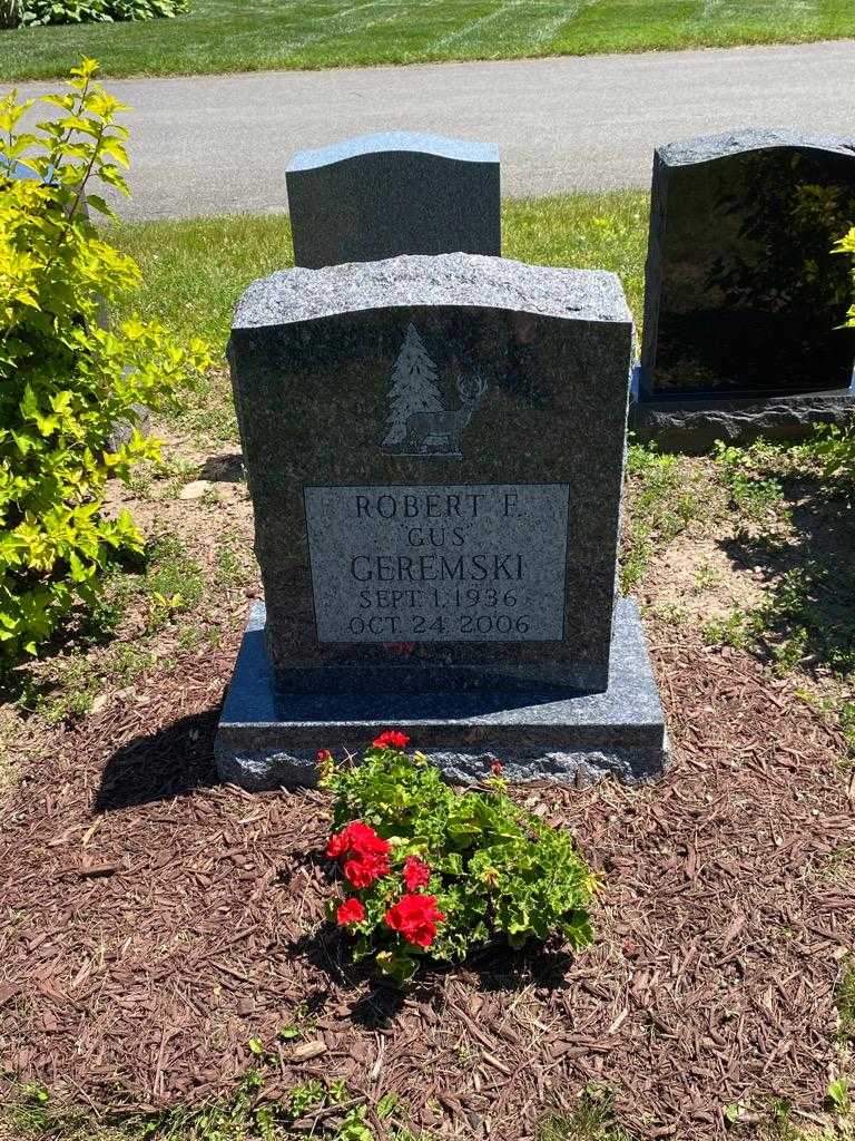 Robert F. "Gus" Geremski's grave. Photo 2