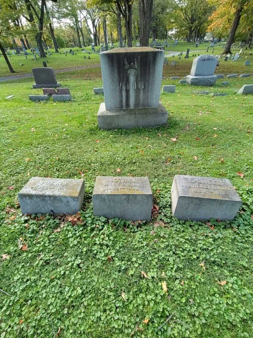 Mary B. King's grave. Photo 1