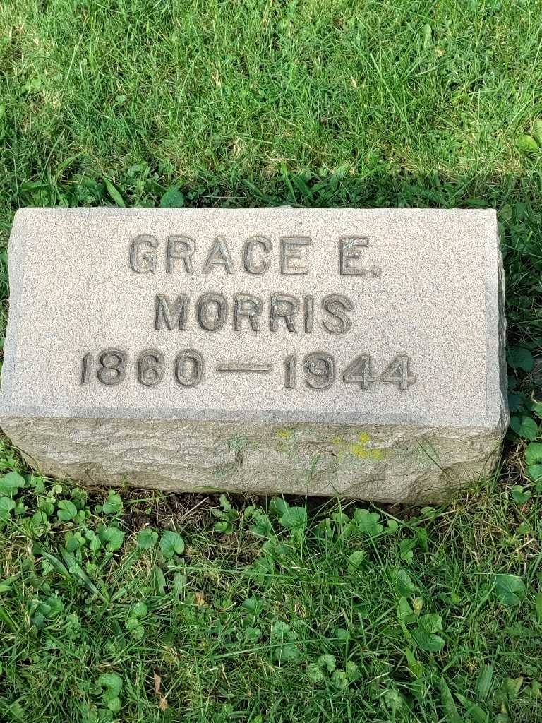 Grace E. Morris's grave. Photo 3