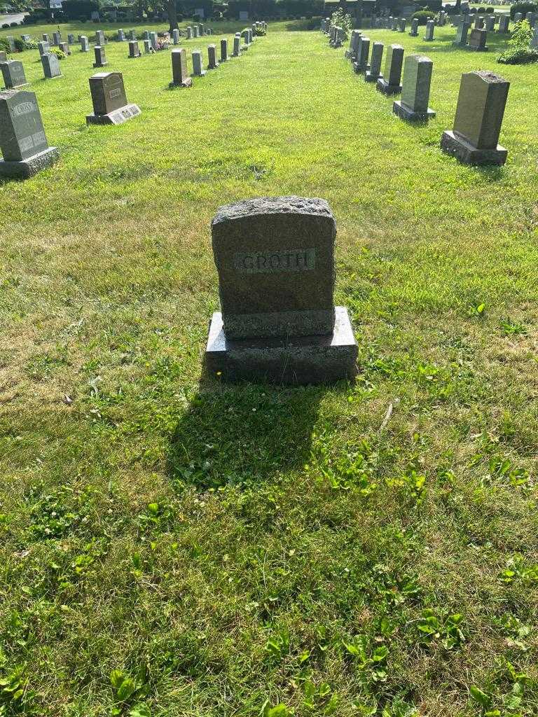 John Groth's grave. Photo 2