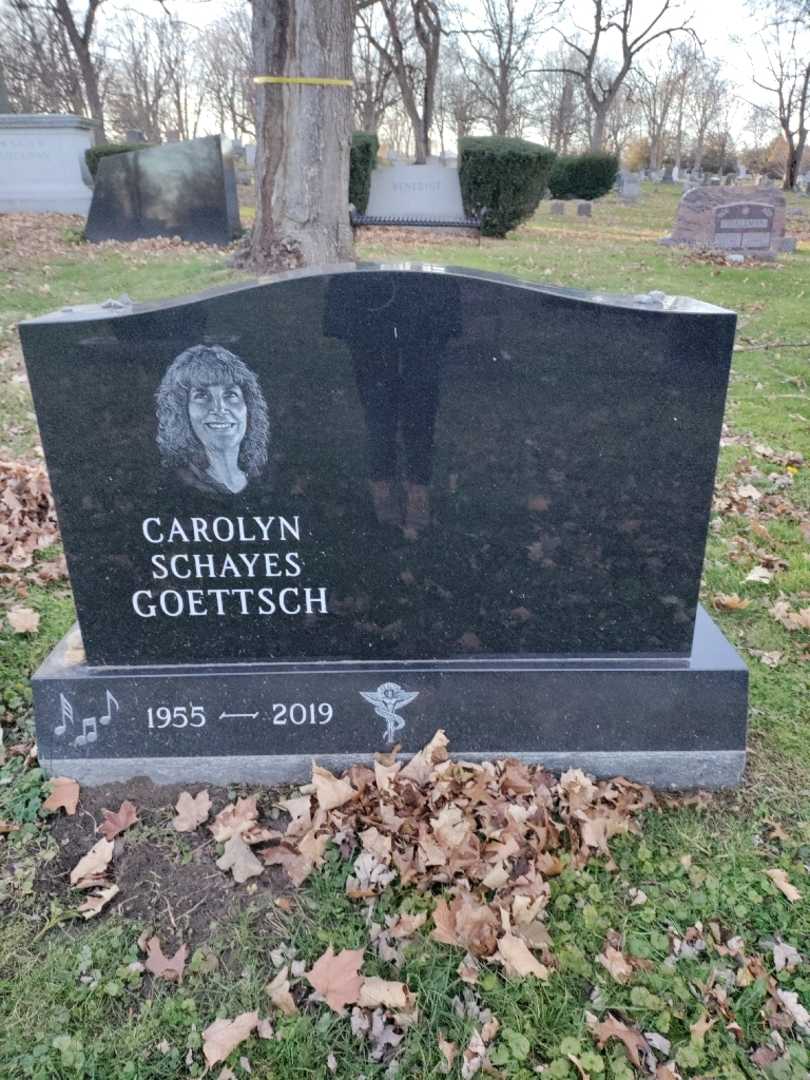 Carolyn Schayes Goettsch's grave. Photo 3