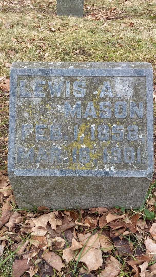 Lewis A. Mason's grave. Photo 3