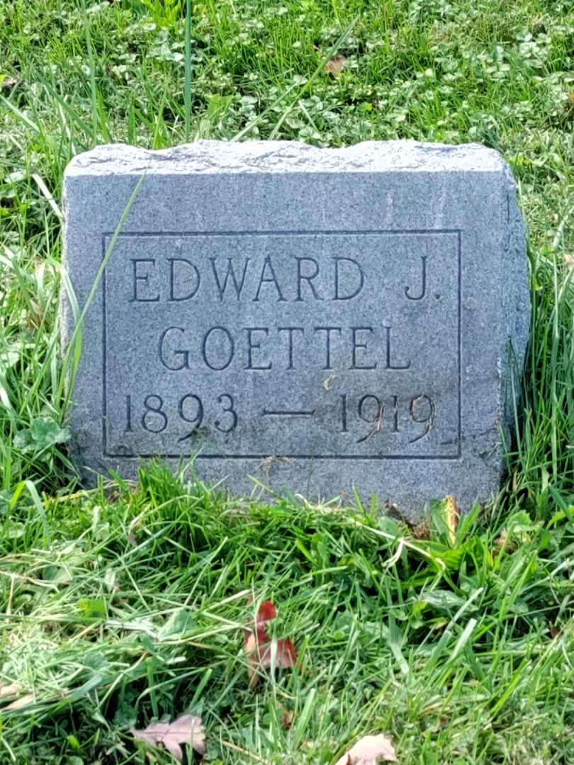 Edward J. Goettel's grave. Photo 3