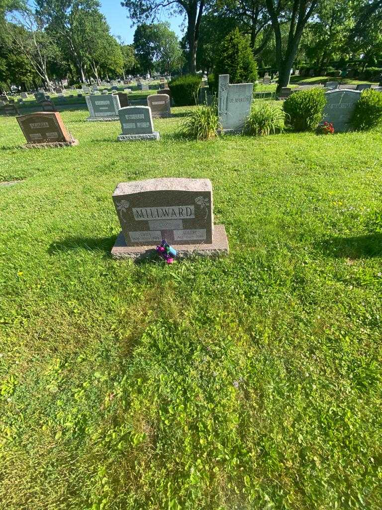 Edna Millward's grave. Photo 1