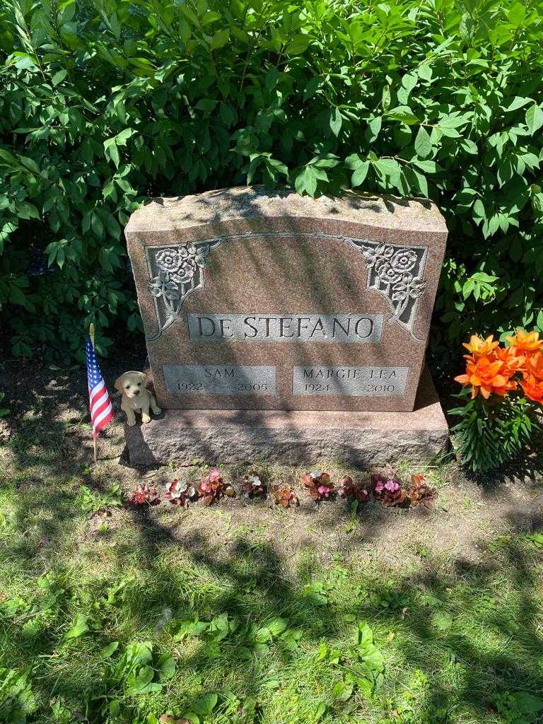 Margie Lea De Stefano's grave. Photo 2