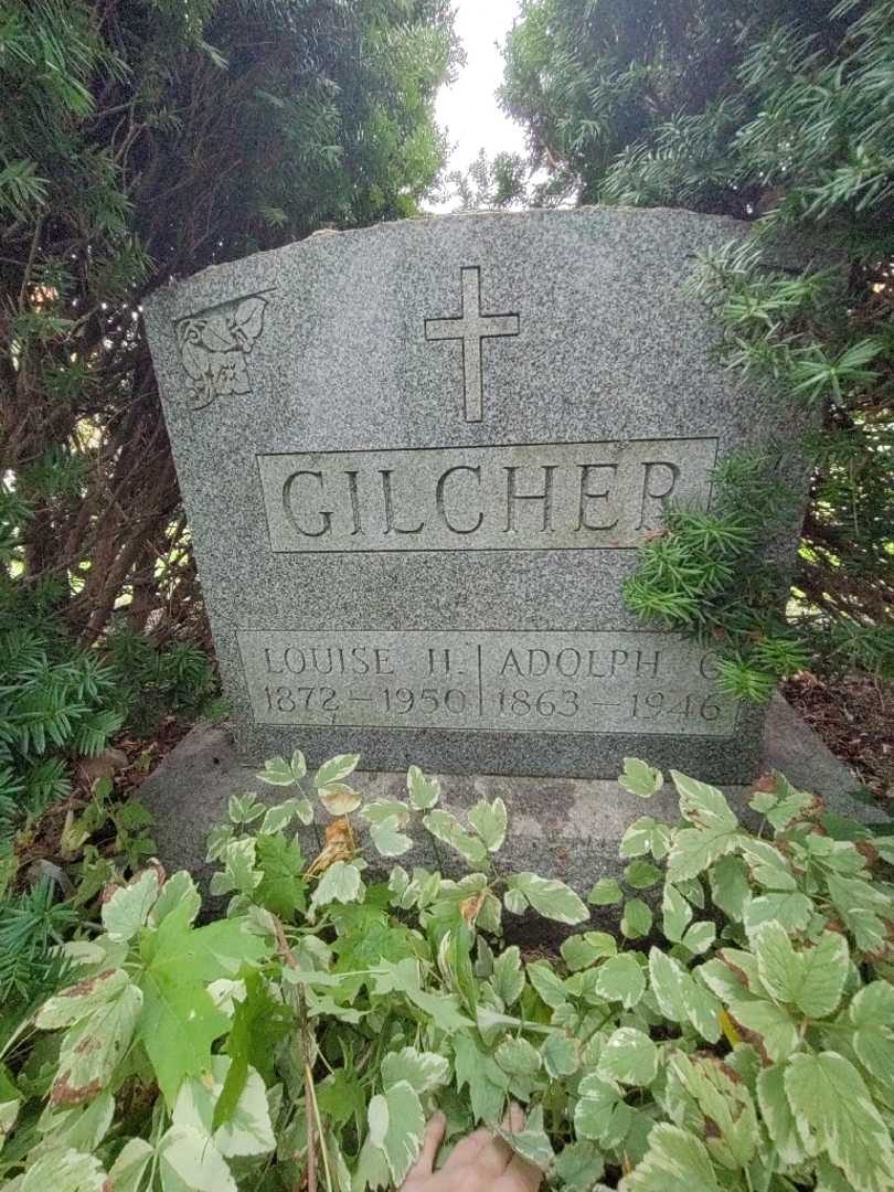 Louise H. Gilcher's grave. Photo 3