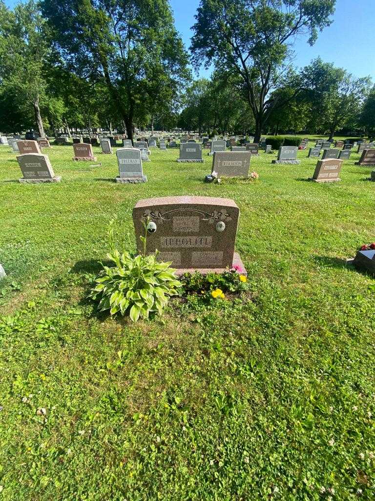 John B. Ippoliti's grave. Photo 1