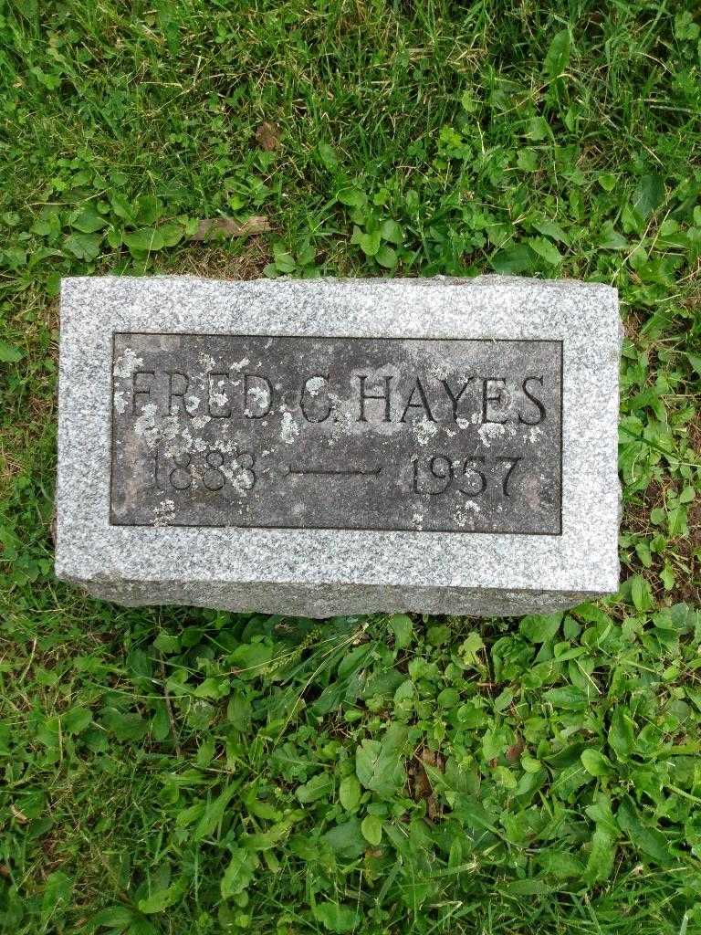 Fred G. Hayes's grave. Photo 3