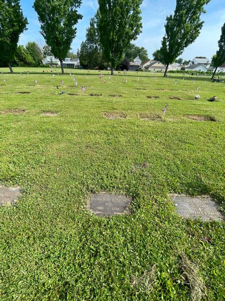 Wilhelmine B. Keene's grave. Photo 1