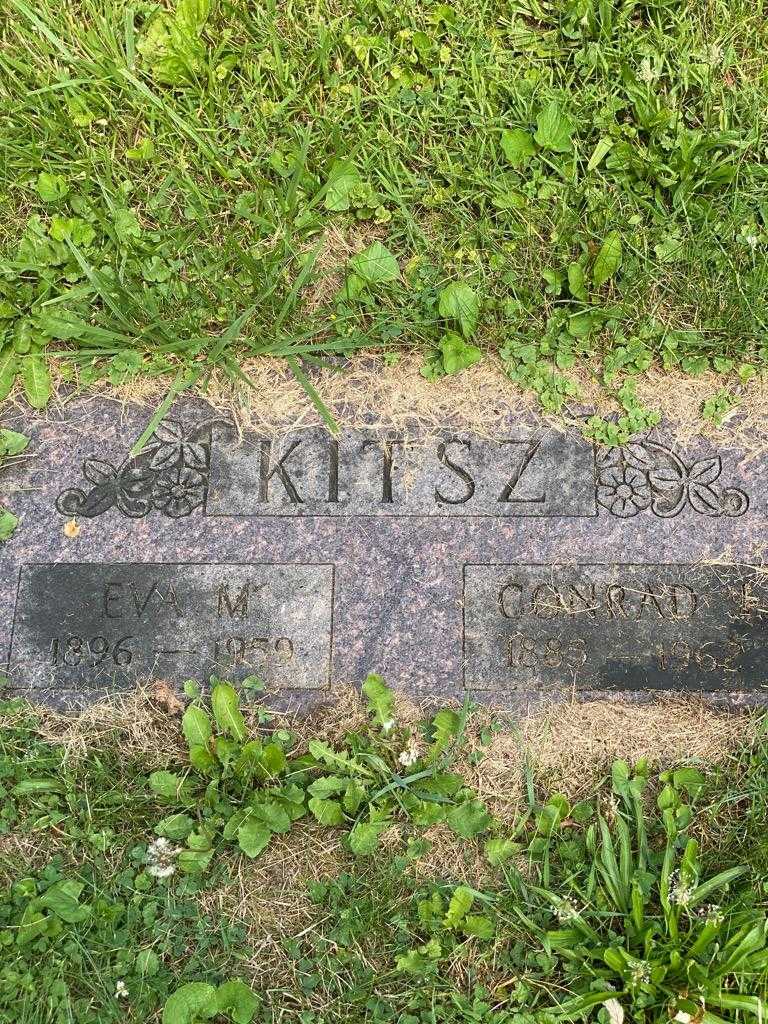 Eva M. Kitsz's grave. Photo 3