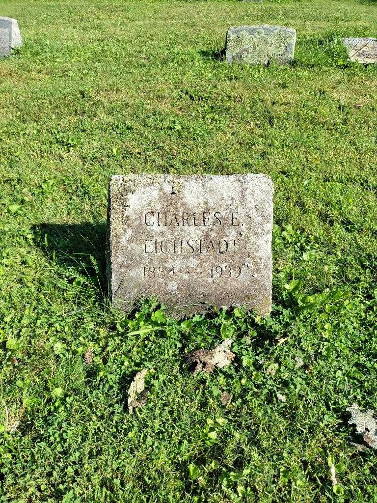 Charles E. Eichstadt's grave. Photo 2