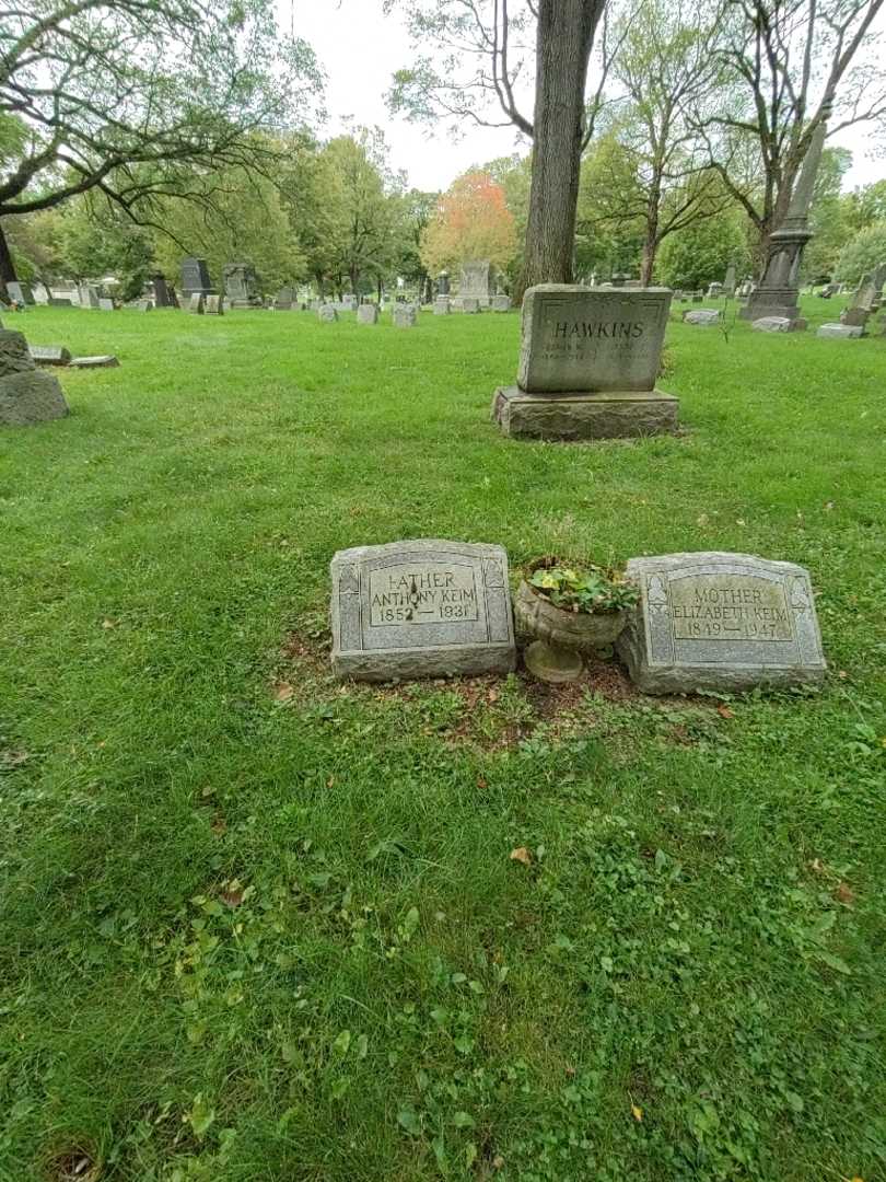 Anthony Keim's grave. Photo 1