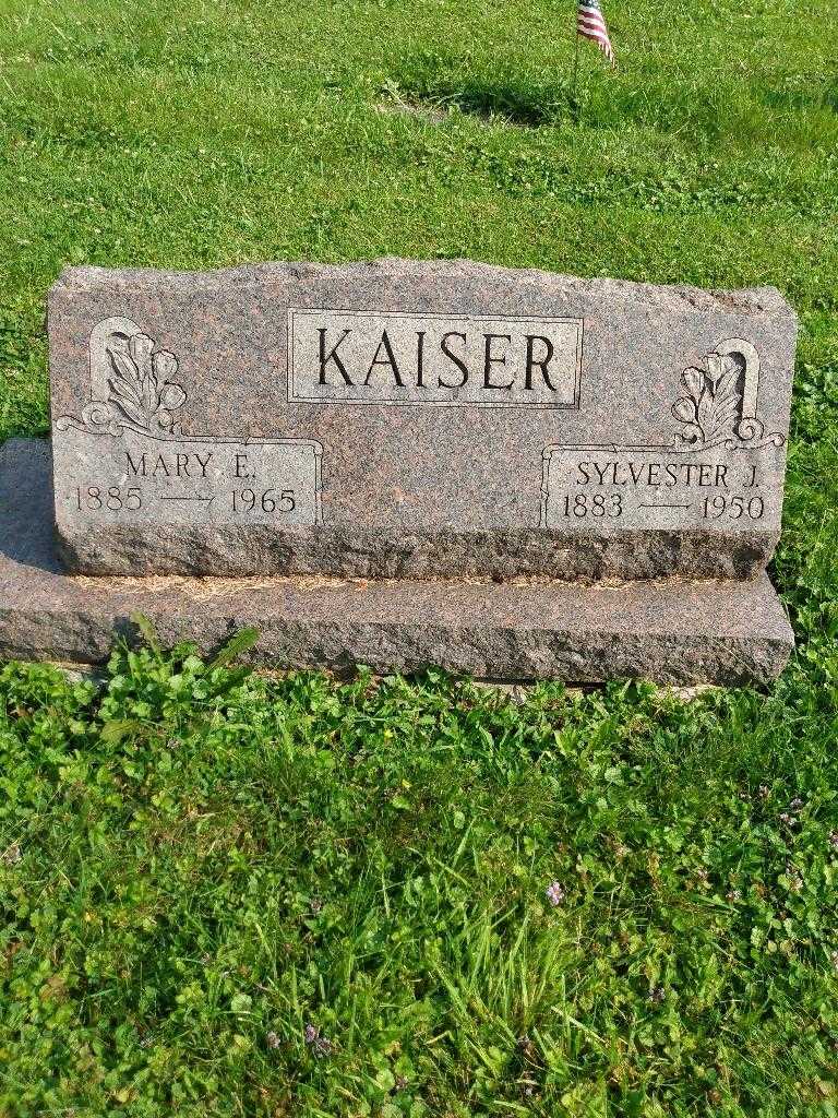 Sylvester J. Kaiser's grave. Photo 2