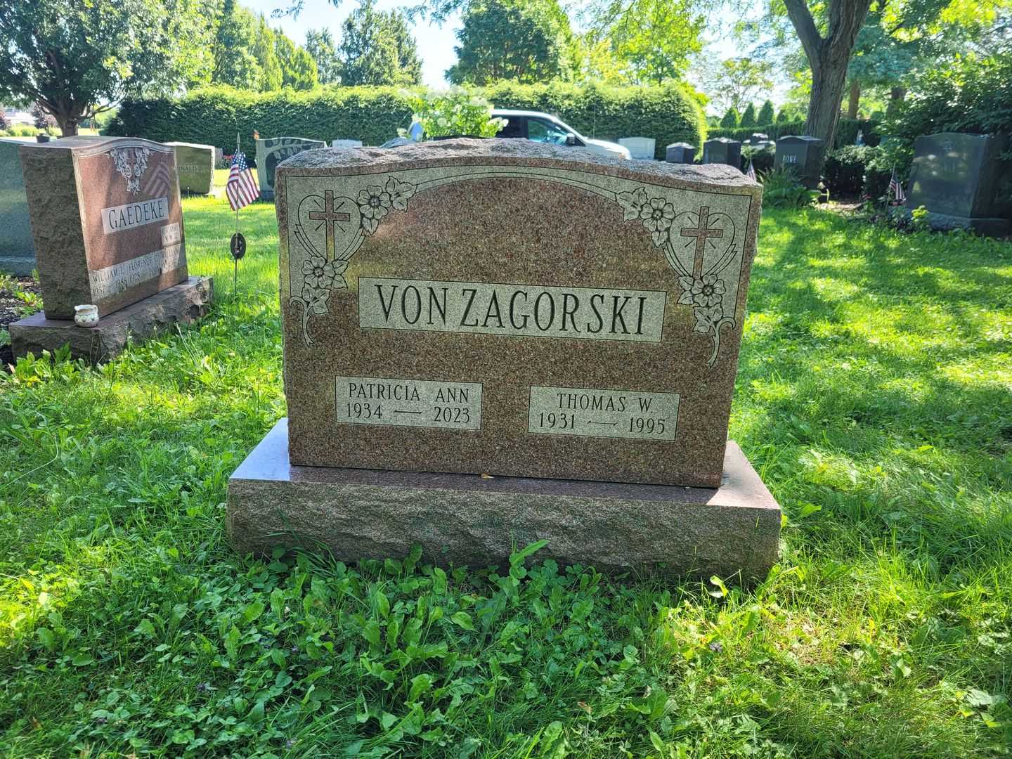 Thomas W. Vonzagorski's grave. Photo 1