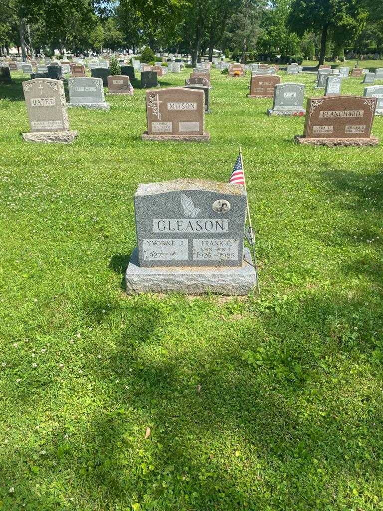 Frank E. Gleason's grave. Photo 2