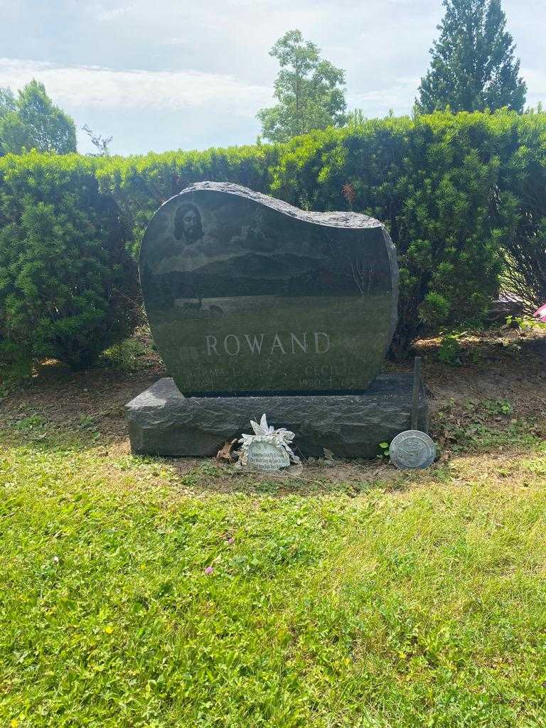 Cecil C. Rowand's grave. Photo 2
