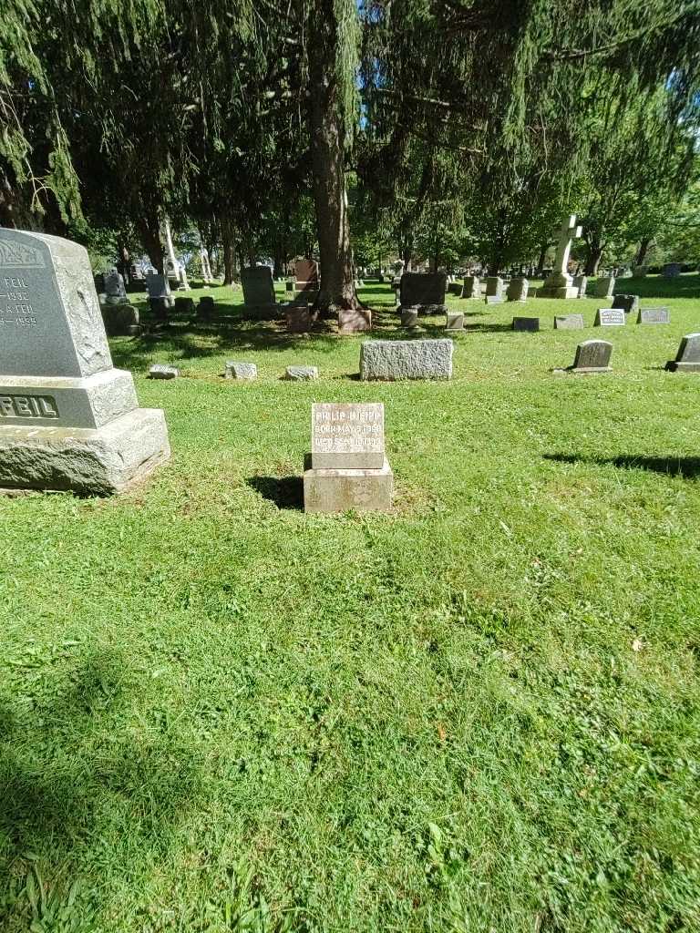 Philip H. Eipp's grave. Photo 1