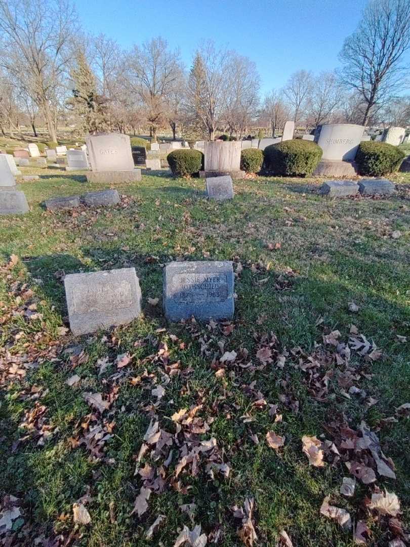 Jessie M. Myer Rothschild's grave. Photo 1