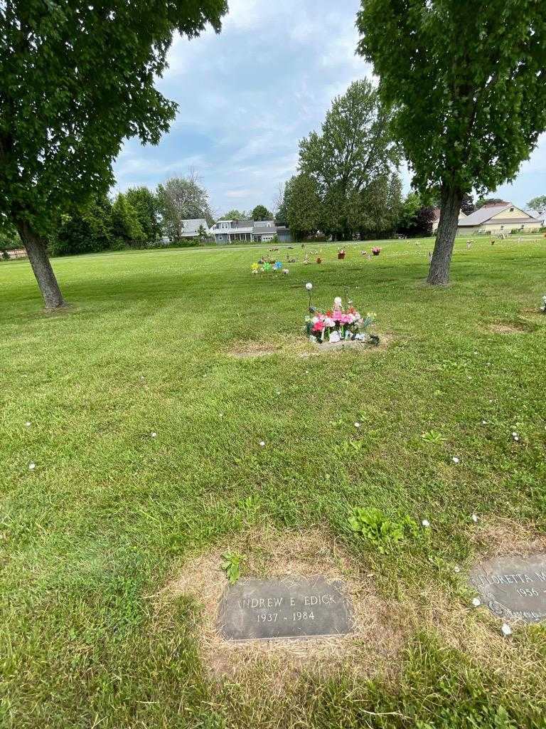 Andrew E. Edick's grave. Photo 1