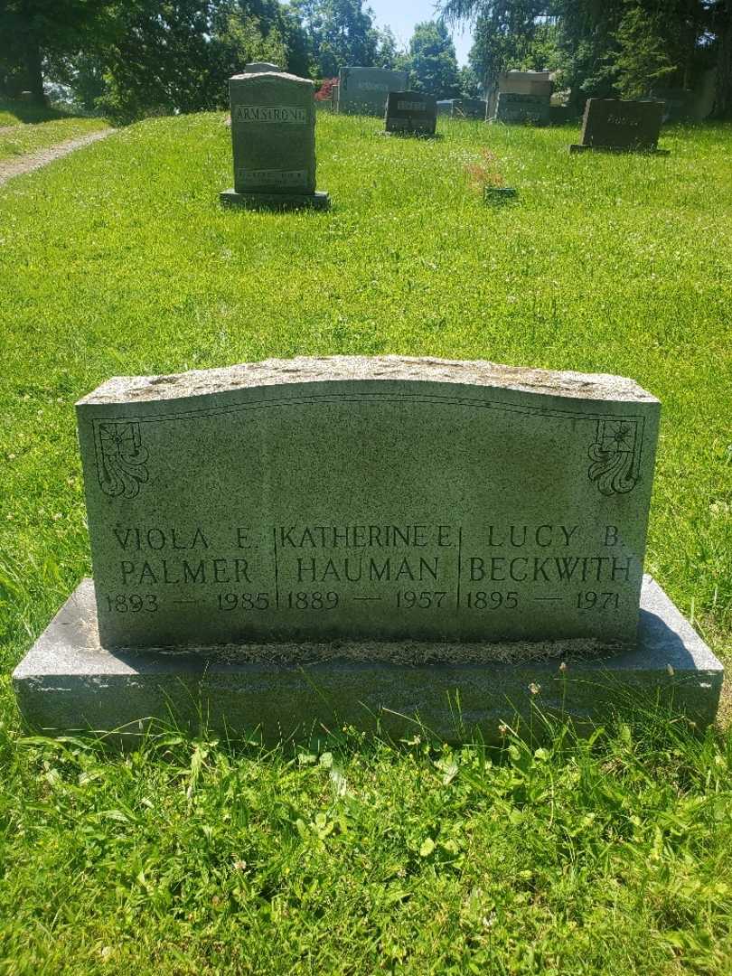 Viola E. Palmer's grave. Photo 3