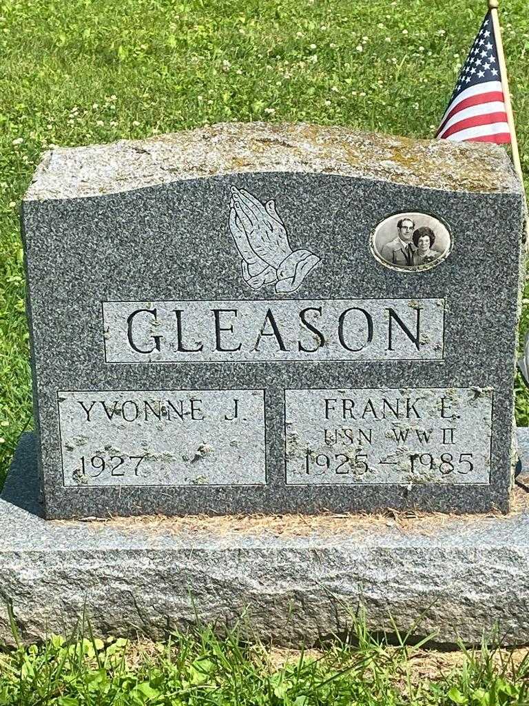Frank E. Gleason's grave. Photo 3
