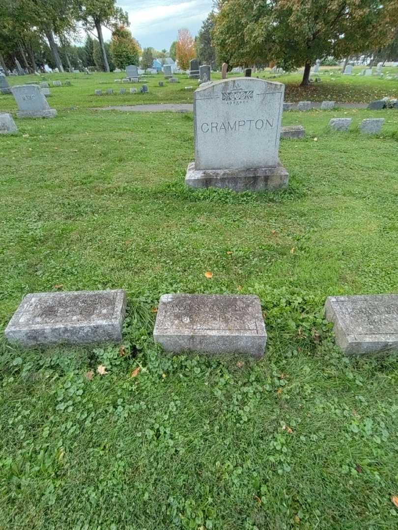 Anna S. Crampton's grave. Photo 1