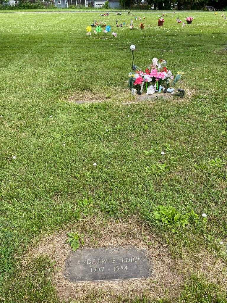 Andrew E. Edick's grave. Photo 2