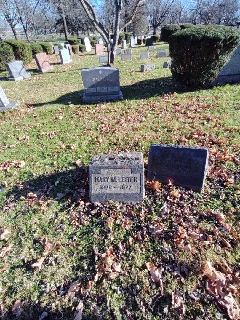 Mary M. Leiter's grave. Photo 1