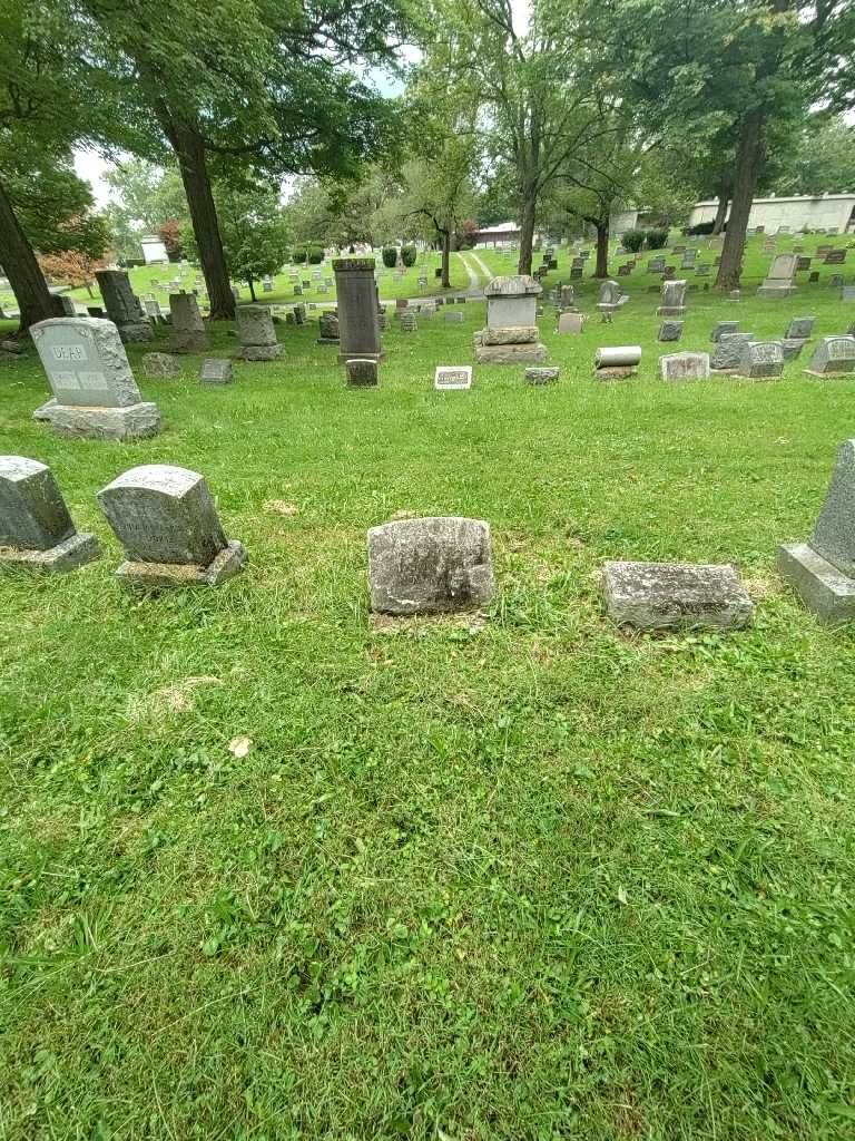 Jennie E. Cooke's grave. Photo 1