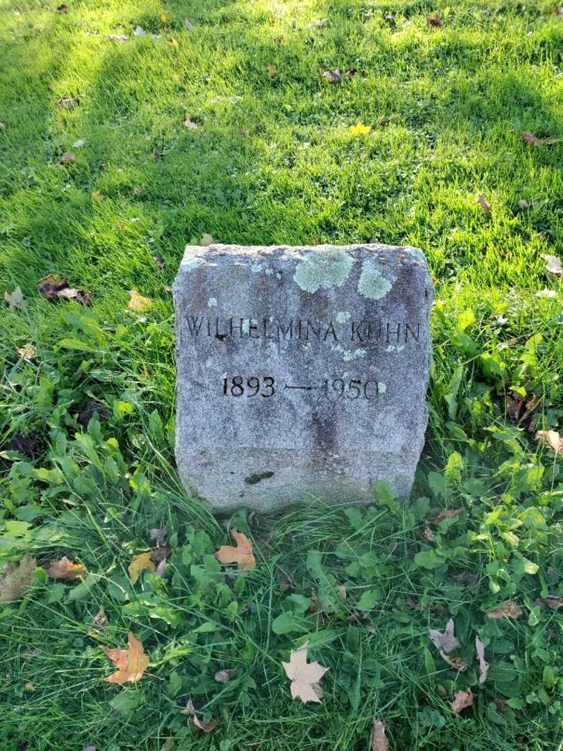 Wilhelmina Kuhn's grave. Photo 2