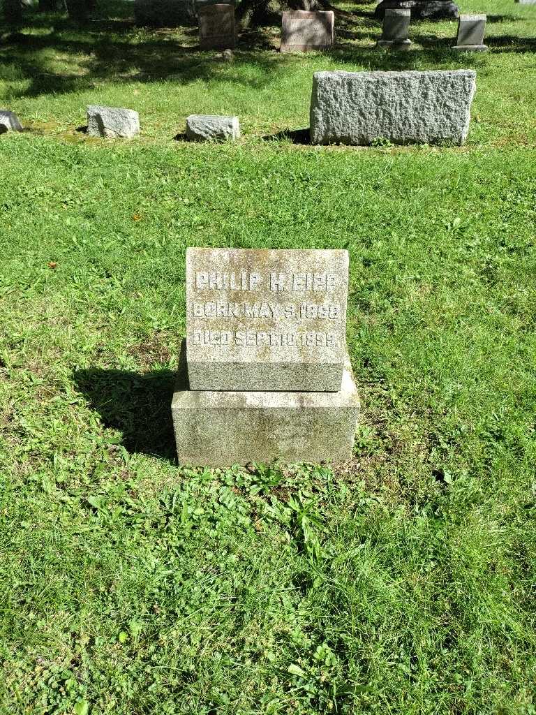 Philip H. Eipp's grave. Photo 2