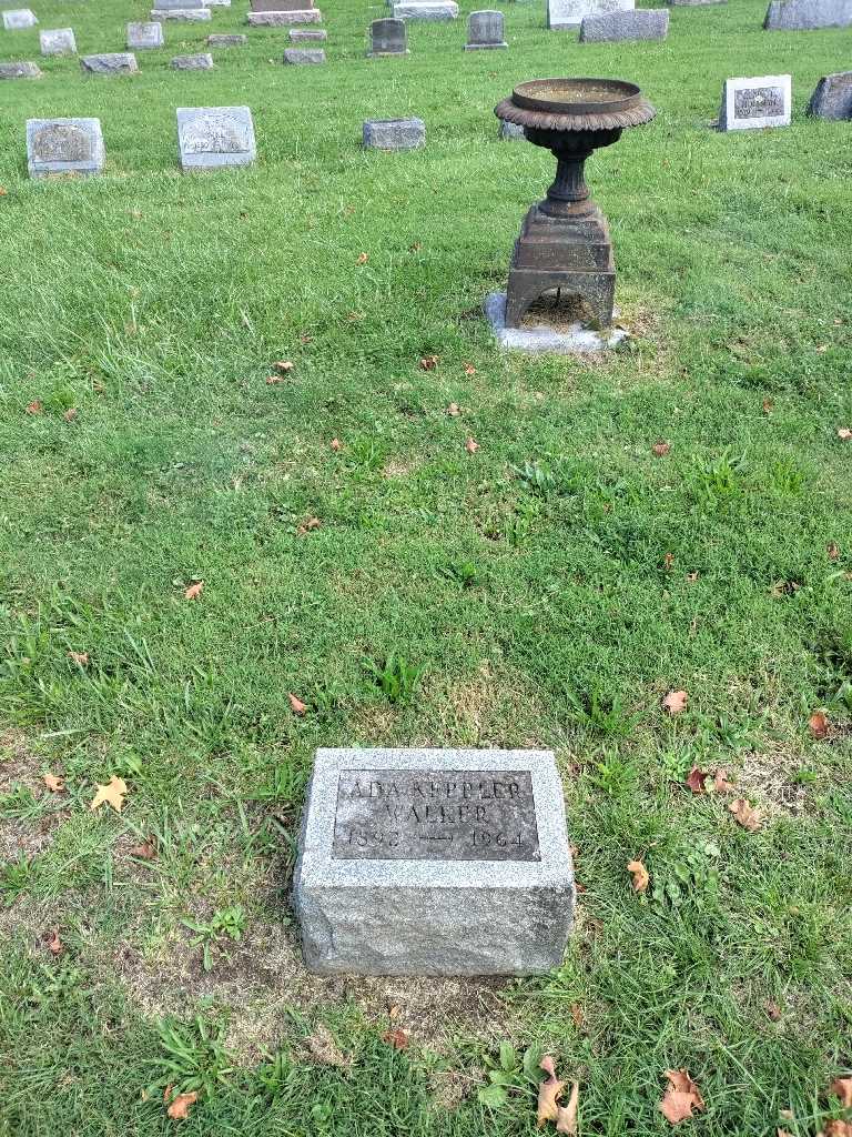Ada Keppler Walker's grave. Photo 2