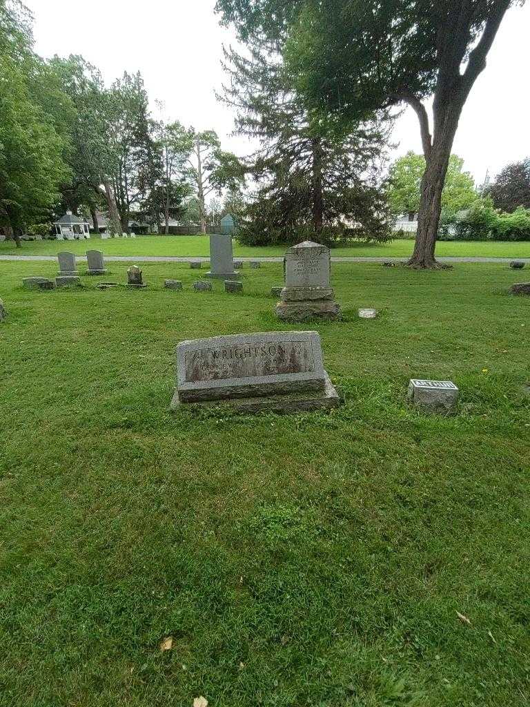 George W. Wrightson's grave. Photo 1