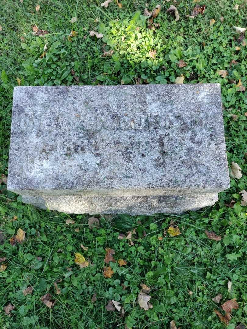 Clara K. Goettel's grave. Photo 3