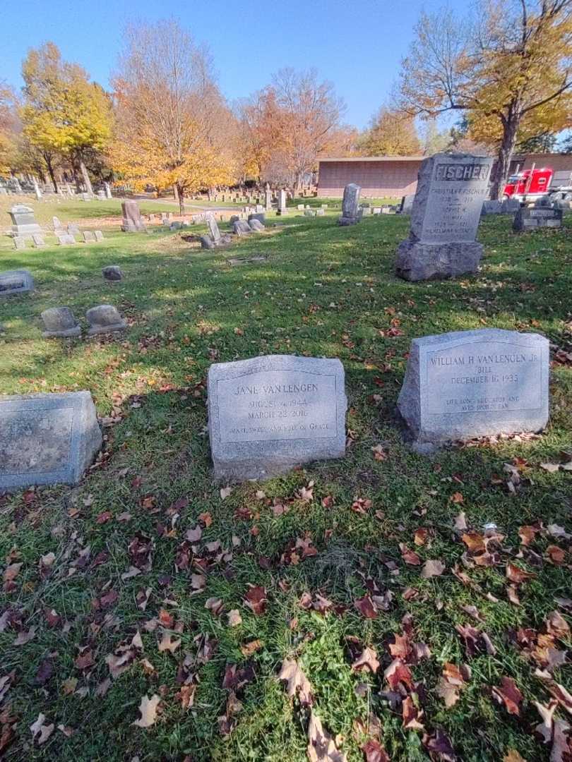 Jane Van Lengen's grave. Photo 2