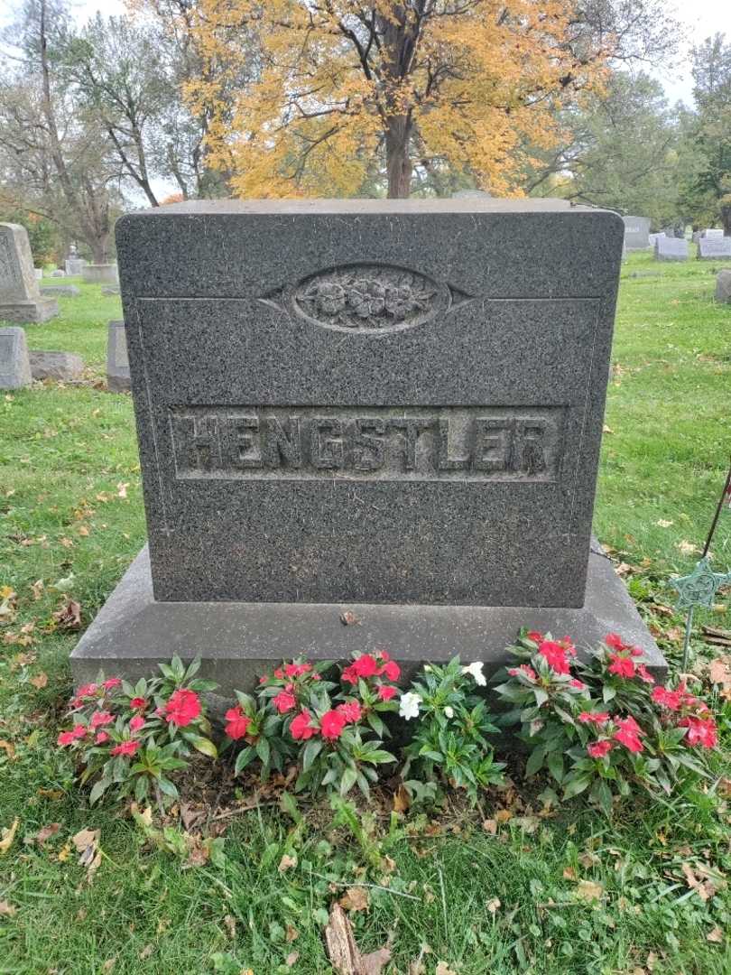 Martin Hengstler's grave. Photo 4