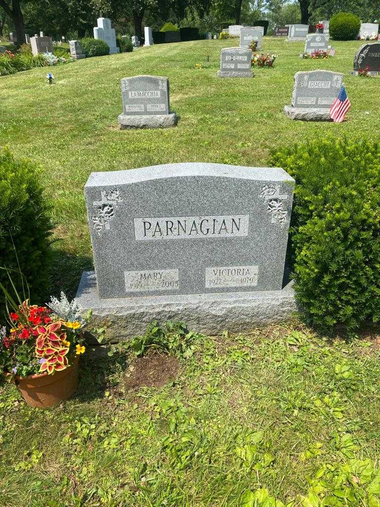 Victoria Parnagian's grave. Photo 2