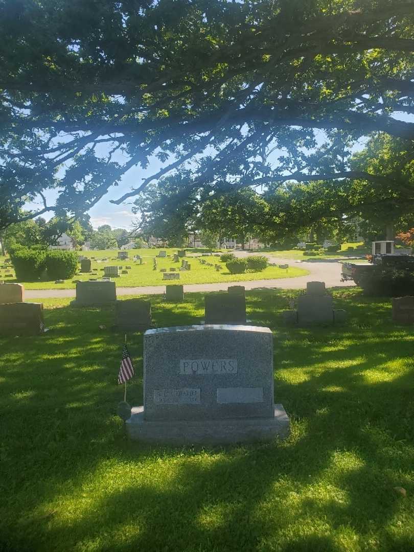 1st Lt. Gerald F. Powers's grave. Photo 2