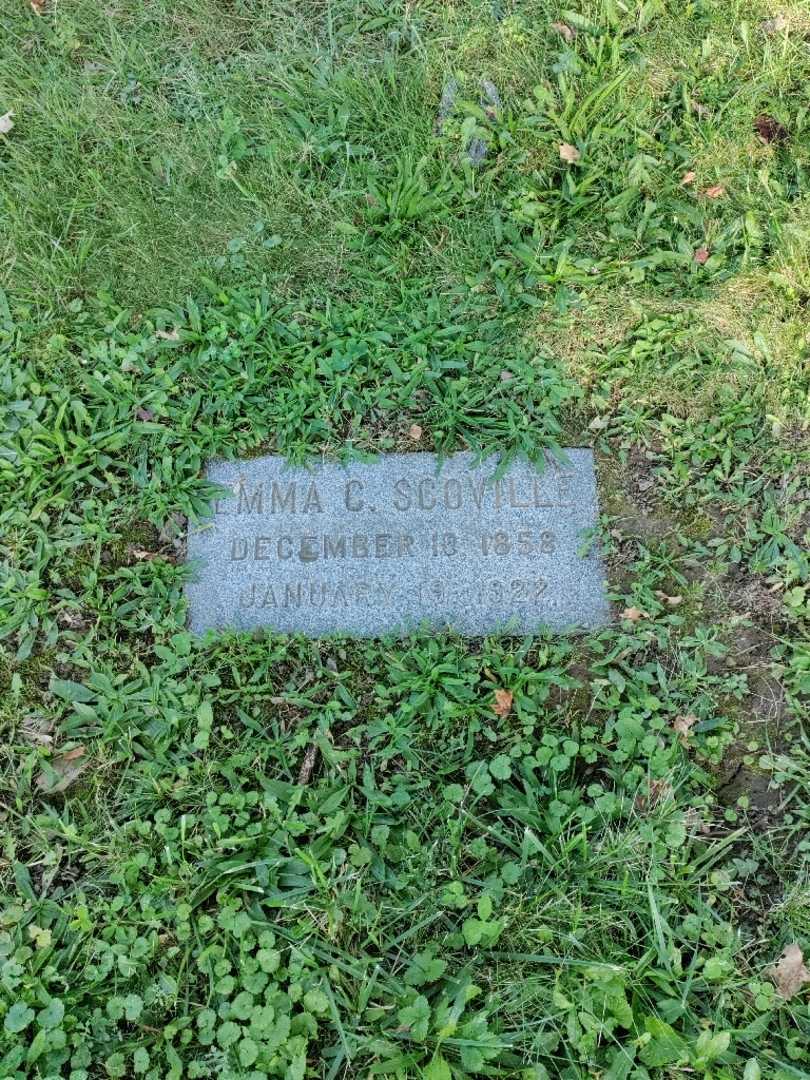 Emma C. Scoville's grave. Photo 2