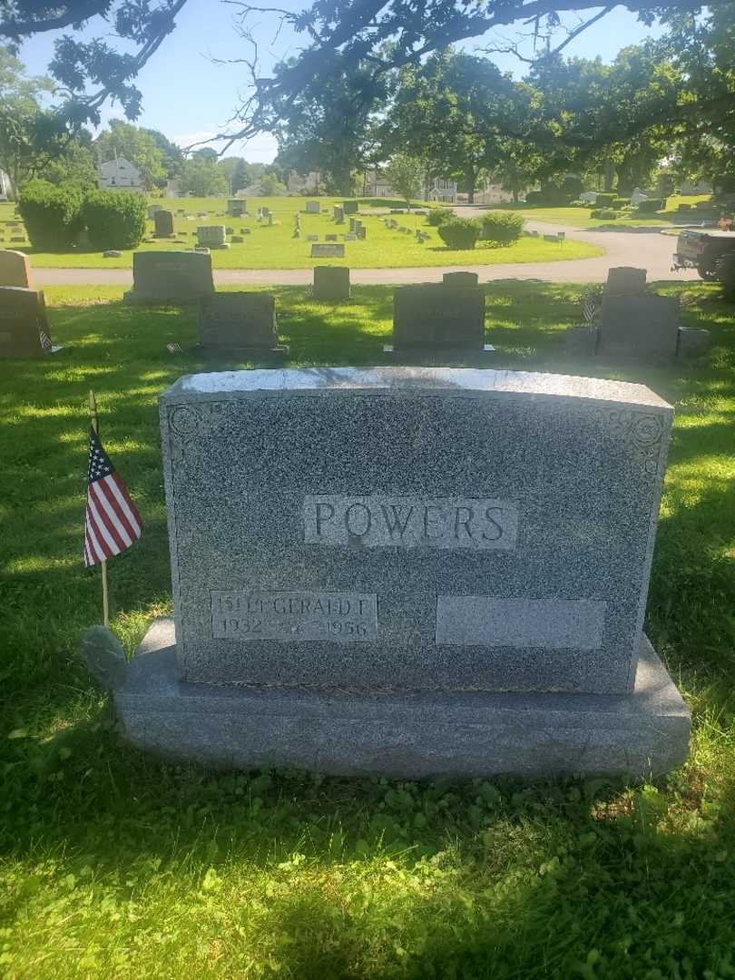 1st Lt. Gerald F. Powers's grave. Photo 3