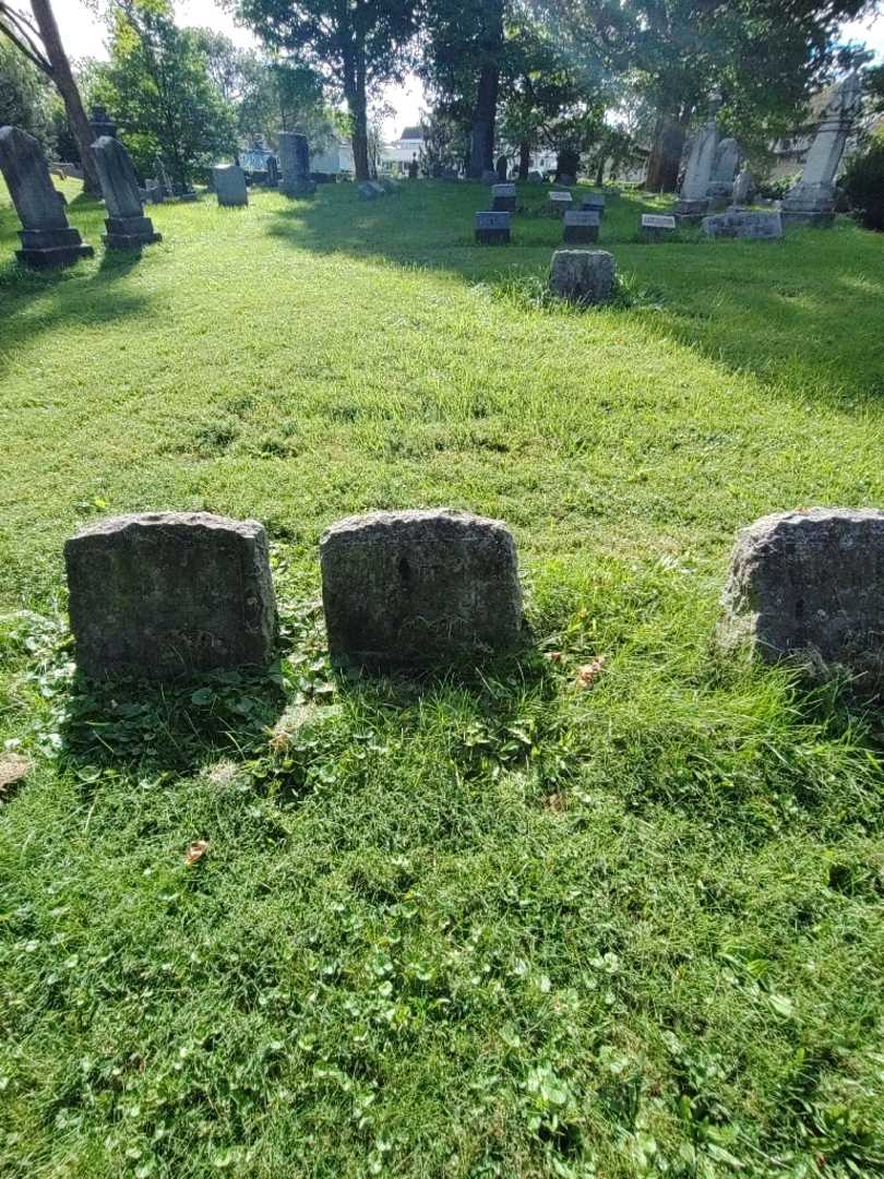 John Petry's grave. Photo 1