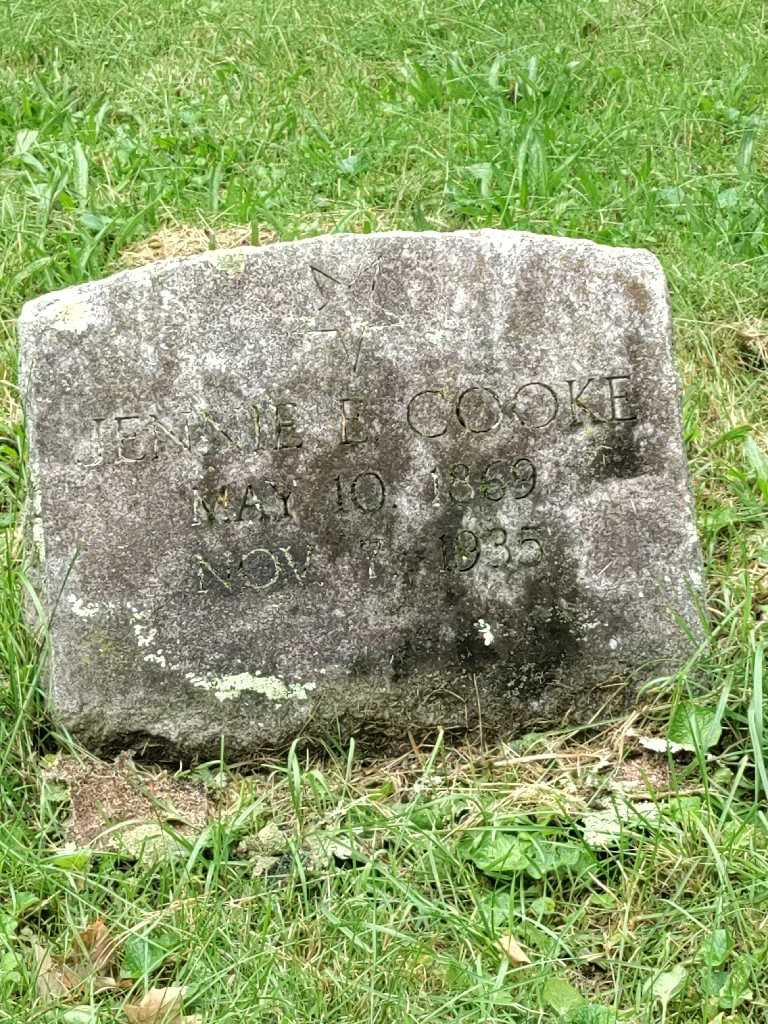 Jennie E. Cooke's grave. Photo 3