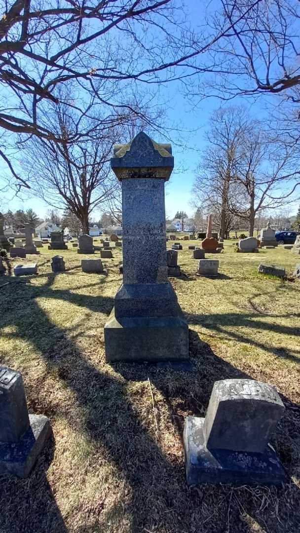 John F. Seybold's grave. Photo 2
